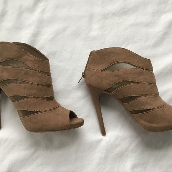 Nine West Suede Shoe , Size 7 - Picture 10 of 11